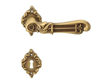 TIFFANY - Chromed brass door handle on rose with lock by LINEA CALI' - view 2